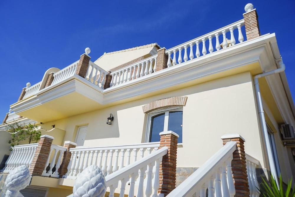 Villa Roan De Amberes Torrox Exterior photo